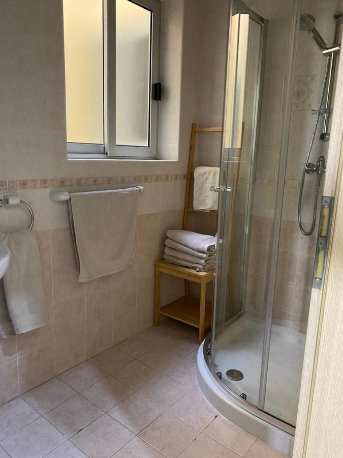 Newly Refurbished Apartment *